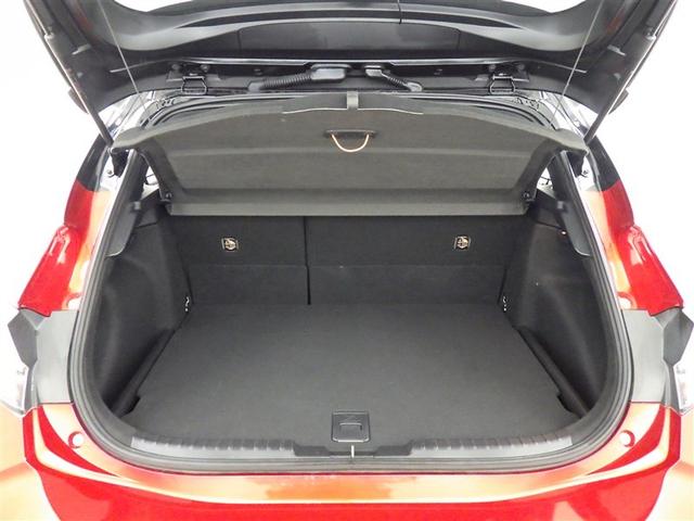 カローラスポーツ ハイブリッドＧ　Ｚ　衝突被害軽減システム　メモリーナビ　バックカメラ　ＥＴＣ　ドラレコ　ＣＤ　ミュージックプレイヤー接続可　ＤＶＤ再生　オートクルーズコントロール　ＬＥＤヘッドランプ　スマートキー　キーレス　ハイブリッド（31枚目）