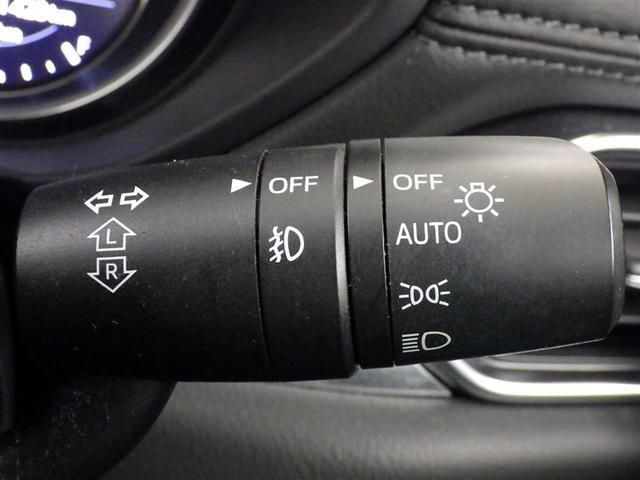 �y�I�[�g���C�g�z�ԊO�̖��邳�ɉ����āA�����I�Ƀ��C�g�̓_���E���������Ă���܂��B