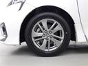 純正アルミホイールが車の雰囲気を引き立てますね！