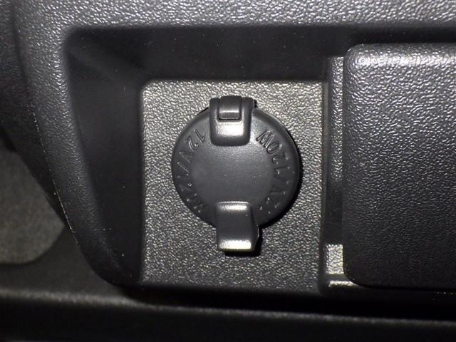 ハイエースバン DX 衝突被害軽減システム メモリーナビ フルセグ バックカメラ ETC ドラレコ CD ミュージックプレイヤー接続可 DVD再生 LEDヘッドランプ 乗車定員6人 キーレス ディーゼル(13枚目)