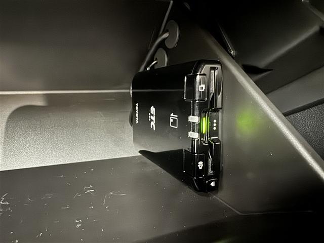 ８６ ＧＴリミテッド　６速マニュアル　メモリーナビ　フルセグ　バックカメラ　ＥＴＣ　ＣＤ　ミュージックプレイヤー接続可　オートクルーズコントロール　ＬＥＤヘッドランプ　スマートキー　キーレス（15枚目）