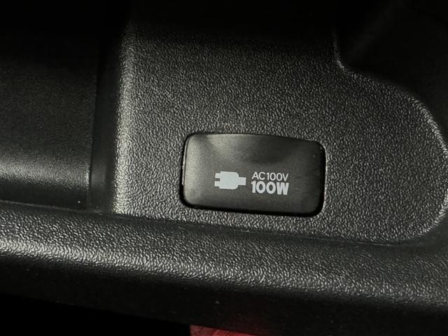 ハイエースバン スーパーＧＬ　ダークプライムＩＩ　衝突被害軽減システム　メモリーナビ　フルセグ　バックカメラ　ＥＴＣ　ドラレコ　ＣＤ　ミュージックプレイヤー接続可　ＤＶＤ再生　ＬＥＤヘッドランプ　スマートキー　キーレス　ディーゼル（19枚目）