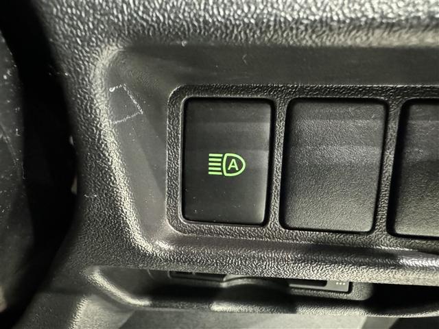 ハイエースバン スーパーＧＬ　ダークプライムＩＩ　衝突被害軽減システム　メモリーナビ　フルセグ　バックカメラ　ＥＴＣ　ドラレコ　ＣＤ　ミュージックプレイヤー接続可　ＤＶＤ再生　ＬＥＤヘッドランプ　スマートキー　キーレス　ディーゼル（23枚目）