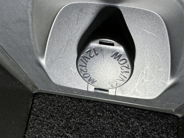 ハリアー Ｚ　衝突被害軽減システム　メモリーナビ　フルセグ　バックカメラ　ＥＴＣ　ドラレコ　ミュージックプレイヤー接続可　電動シート　オートクルーズコントロール　ＬＥＤヘッドランプ　スマートキー　キーレス（18枚目）