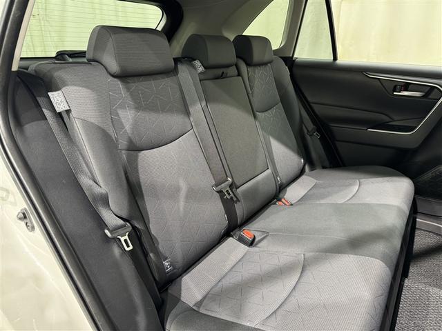 ＲＡＶ４ ハイブリッドＸ　衝突被害軽減システム　メモリーナビ　ワンセグ　バックカメラ　ＥＴＣ　ＣＤ　オートクルーズコントロール　ＬＥＤヘッドランプ　スマートキー　キーレス　４ＷＤ　ハイブリッド（26枚目）