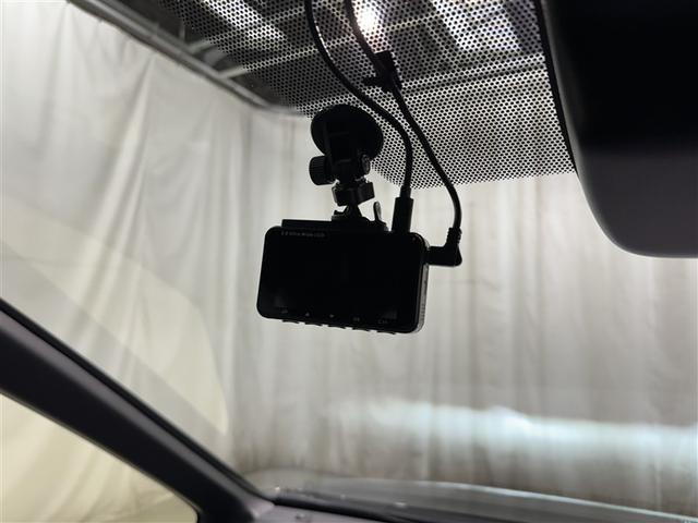 ヴォクシー ハイブリッドＳ－Ｚ　衝突被害軽減システム　フルセグ　バックカメラ　ＥＴＣ　ドラレコ　ＣＤ　ミュージックプレイヤー接続可　ＤＶＤ再生　オートクルーズコントロール　ＬＥＤヘッドランプ　両側電動スライド　乗車定員７人　キーレス（25枚目）