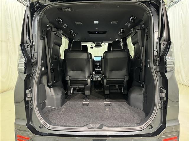 ヴォクシー ハイブリッドＳ－Ｚ　衝突被害軽減システム　フルセグ　バックカメラ　ＥＴＣ　ドラレコ　ＣＤ　ミュージックプレイヤー接続可　ＤＶＤ再生　オートクルーズコントロール　ＬＥＤヘッドランプ　両側電動スライド　乗車定員７人　キーレス（32枚目）