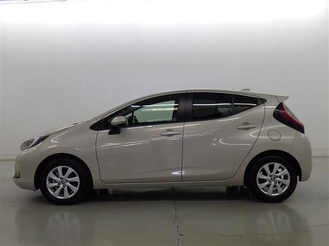 アクア Ｚ　衝突被害軽減システム　メモリーナビ　フルセグ　バックカメラ　ＥＴＣ　ミュージックプレイヤー接続可　オートクルーズコントロール　ＬＥＤヘッドランプ　スマートキー　キーレス　ハイブリッド　ワンオーナー（3枚目）