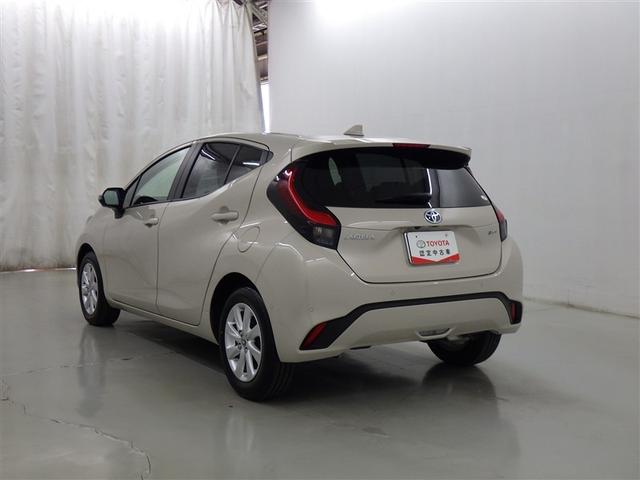 アクア Ｚ　衝突被害軽減システム　メモリーナビ　フルセグ　バックカメラ　ＥＴＣ　ミュージックプレイヤー接続可　オートクルーズコントロール　ＬＥＤヘッドランプ　スマートキー　キーレス　ハイブリッド　ワンオーナー（4枚目）