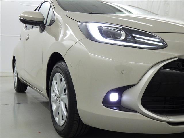 アクア Ｚ　衝突被害軽減システム　メモリーナビ　フルセグ　バックカメラ　ＥＴＣ　ミュージックプレイヤー接続可　オートクルーズコントロール　ＬＥＤヘッドランプ　スマートキー　キーレス　ハイブリッド　ワンオーナー（6枚目）