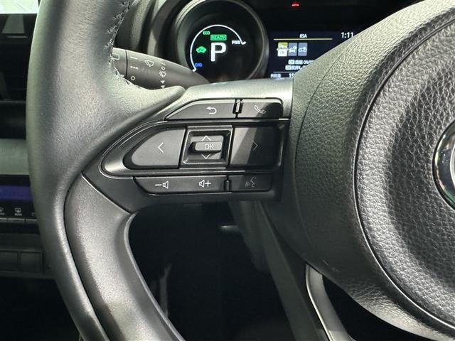 ヤリスクロス ハイブリッドG 衝突被害軽減システム メモリーナビ バックカメラ ETC ドラレコ ミュージックプレイヤー接続可 オートクルーズコントロール LEDヘッドランプ スマートキー キーレス ハイブリッド(19枚目)