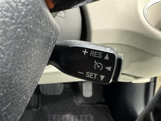 シエンタ ハイブリッドＧ　衝突被害軽減システム　メモリーナビ　フルセグ　バックカメラ　ＥＴＣ　ドラレコ　ＣＤ　ミュージックプレイヤー接続可　ＤＶＤ再生　オートクルーズコントロール　ＬＥＤヘッドランプ　両側電動スライド　キーレス（20枚目）