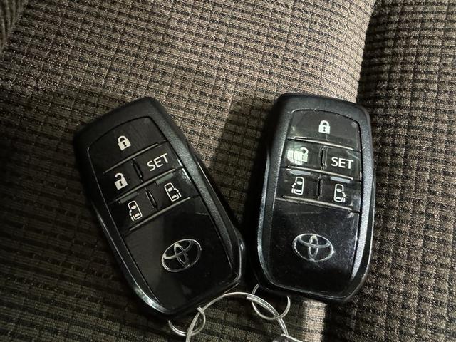 シエンタ ハイブリッドＧ　衝突被害軽減システム　メモリーナビ　フルセグ　バックカメラ　ＥＴＣ　ドラレコ　ＣＤ　ミュージックプレイヤー接続可　ＤＶＤ再生　オートクルーズコントロール　ＬＥＤヘッドランプ　両側電動スライド　キーレス（27枚目）