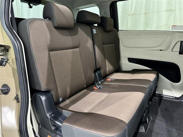 シエンタ ハイブリッドＧ　衝突被害軽減システム　メモリーナビ　フルセグ　バックカメラ　ＥＴＣ　ドラレコ　ＣＤ　ミュージックプレイヤー接続可　ＤＶＤ再生　オートクルーズコントロール　ＬＥＤヘッドランプ　両側電動スライド　キーレス（29枚目）