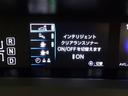 Ａプレミアム　ツーリングセレクション　衝突被害軽減システム　メモリーナビ　フルセグ　バックカメラ　ＥＴＣ　ＣＤ　ＤＶＤ再生　革シート　電動シート　オートクルーズコントロール　ＬＥＤヘッドランプ　スマートキー　キーレス　ハイブリッド（22枚目）