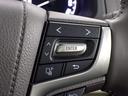 ステアリングスイッチ付き。前方から目を離すことなく操作することが可能です。