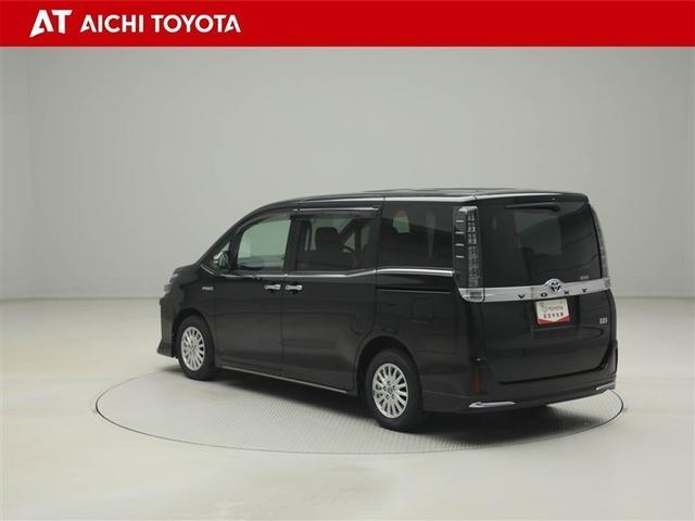 ヴォクシー ハイブリッドV スマートキープッシュスタート 盗難防止アラーム DVD再生可 Bモニター Wエアバック ナビTV ESC ETC車載器 リモコンキー PS LEDヘットライト 運転席エアバック パワーウィンドウ 3列(4枚目)