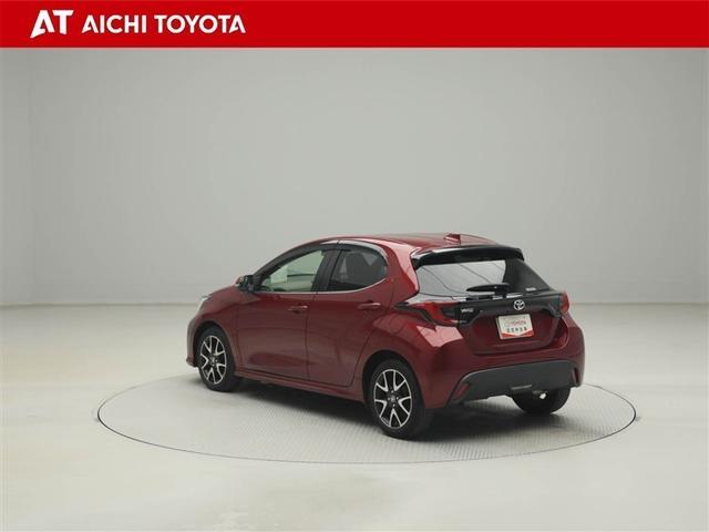 ヤリス Ｚ　サイドＳＲＳ　ＡＡＣ　バックモニタ　スマキー　横滑防止装置　キーフリー　アルミ　ＬＥＤランプ　パワーウインドウ　助手席エアバック　クルコン　エアバッグ　パワーステアリング　盗難防止システム　ＥＴＣ（4枚目）