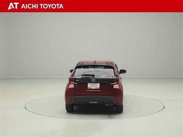 ヤリス Ｚ　サイドＳＲＳ　ＡＡＣ　バックモニタ　スマキー　横滑防止装置　キーフリー　アルミ　ＬＥＤランプ　パワーウインドウ　助手席エアバック　クルコン　エアバッグ　パワーステアリング　盗難防止システム　ＥＴＣ（5枚目）