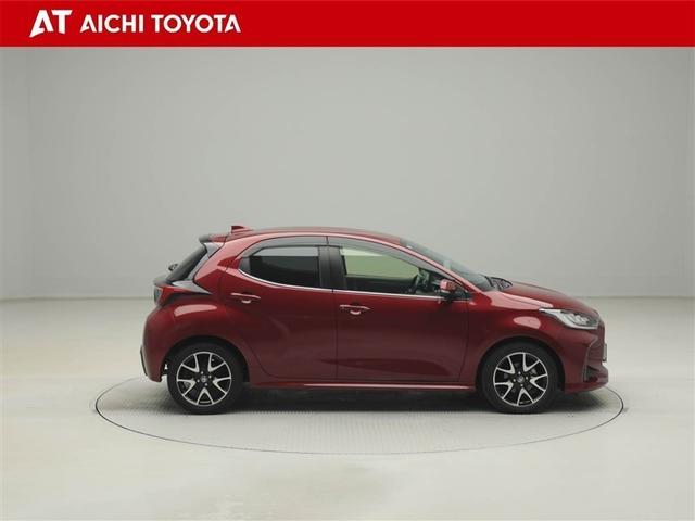 ヤリス Ｚ　サイドＳＲＳ　ＡＡＣ　バックモニタ　スマキー　横滑防止装置　キーフリー　アルミ　ＬＥＤランプ　パワーウインドウ　助手席エアバック　クルコン　エアバッグ　パワーステアリング　盗難防止システム　ＥＴＣ（7枚目）