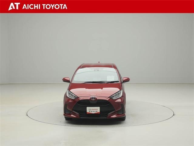 ヤリス Ｚ　サイドＳＲＳ　ＡＡＣ　バックモニタ　スマキー　横滑防止装置　キーフリー　アルミ　ＬＥＤランプ　パワーウインドウ　助手席エアバック　クルコン　エアバッグ　パワーステアリング　盗難防止システム　ＥＴＣ（9枚目）