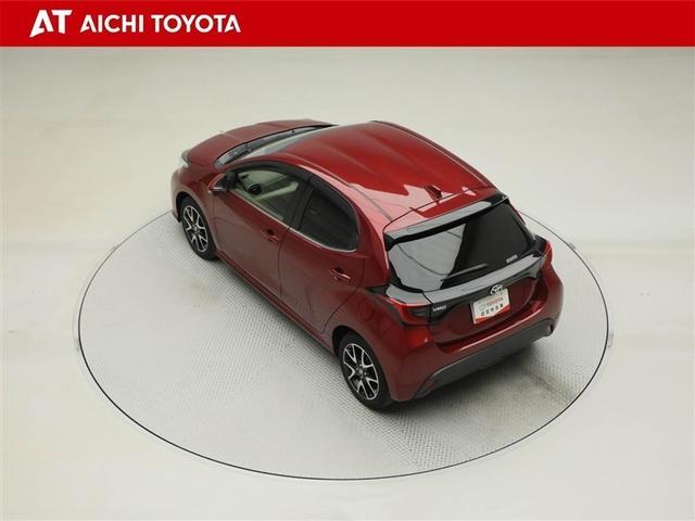 ヤリス Ｚ　サイドＳＲＳ　ＡＡＣ　バックモニタ　スマキー　横滑防止装置　キーフリー　アルミ　ＬＥＤランプ　パワーウインドウ　助手席エアバック　クルコン　エアバッグ　パワーステアリング　盗難防止システム　ＥＴＣ（12枚目）