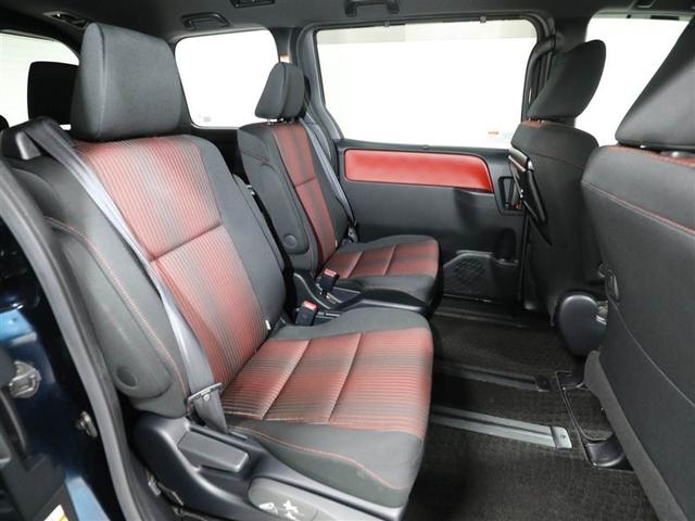 ヴォクシー ZS 地デジ 盗難防止システム オートエアコン ダブルエアバッグ DVD再生可 ETC LEDヘッドライト キーレスエントリー メモリーナビ オートクルーズ ナビTV AUX 3列シート リアオートエアコン(20枚目)