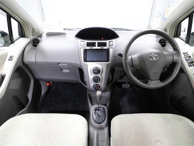 ヴィッツ Ｆ　マニュアルエアコン　キーレス　ナビ＆ＴＶ　パワステ　パワーウインド　ＤＶＤ　ミュージックプレイヤー接続可　運転席エアバッグ　ＡＢＳ　ワンオーナー　Ｗエアバック　ワンセグＴＶ（18枚目）