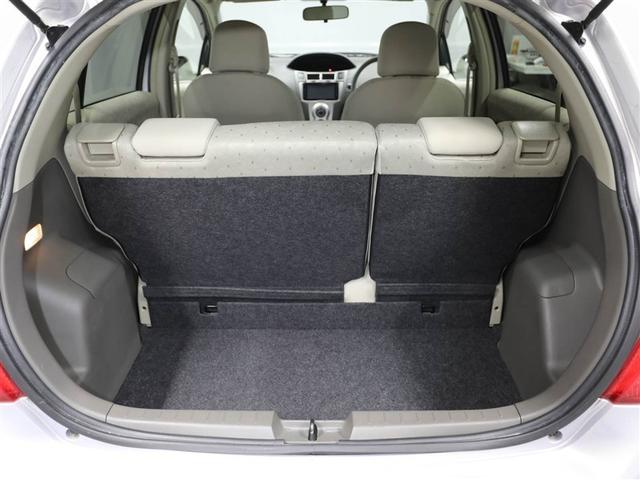 ヴィッツ Ｆ　マニュアルエアコン　キーレス　ナビ＆ＴＶ　パワステ　パワーウインド　ＤＶＤ　ミュージックプレイヤー接続可　運転席エアバッグ　ＡＢＳ　ワンオーナー　Ｗエアバック　ワンセグＴＶ（21枚目）