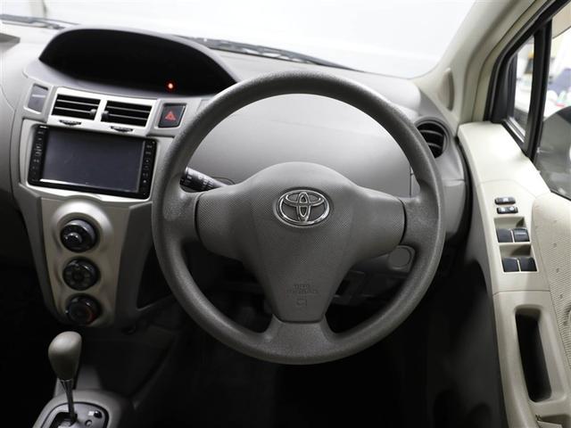 ヴィッツ Ｆ　マニュアルエアコン　キーレス　ナビ＆ＴＶ　パワステ　パワーウインド　ＤＶＤ　ミュージックプレイヤー接続可　運転席エアバッグ　ＡＢＳ　ワンオーナー　Ｗエアバック　ワンセグＴＶ（23枚目）