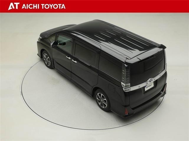 ヴォクシー ＺＳ　煌ＩＩＩ　プリクラッシュ　スマートキ　アイスト　ＤＶＤ再生機能　横滑り防止装置　ナビＴＶ　アルミ　三列シート　ＷＡＣ　盗難防止　オートエアコン　キーレス　ＥＴＣ装備　パワステ　メモリナビ　クルコン　ＡＢＳ（12枚目）