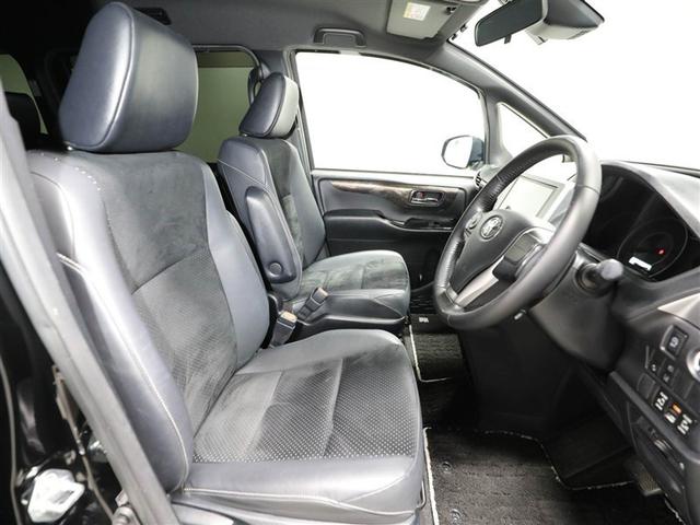 ヴォクシー ＺＳ　煌ＩＩＩ　プリクラッシュ　スマートキ　アイスト　ＤＶＤ再生機能　横滑り防止装置　ナビＴＶ　アルミ　三列シート　ＷＡＣ　盗難防止　オートエアコン　キーレス　ＥＴＣ装備　パワステ　メモリナビ　クルコン　ＡＢＳ（19枚目）