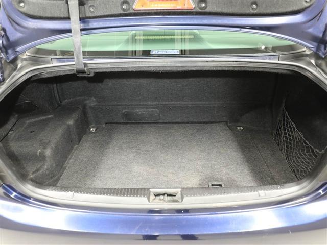 クラウンハイブリッド Ｌパッケージ　アルミホイール　盗難防止システム　ＡＢＳ　ＤＶＤ再生　ＨＤＤナビ　オートクルーズコントロール　フルセグＴＶ　エアコン　ＥＴＣ　ナビＴＶ　キーレス　スマートキー・プッシュスタート　バックモニター（21枚目）