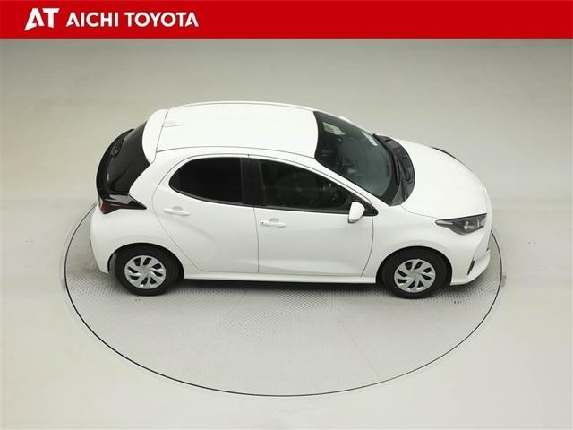 ヤリス Ｘ　ＰＣＳ　スマートキーシステム　元レンタカー　横滑り防止装置付き　ワイヤレスキー　バックガイドモニター　盗難防止　サイドエアバック　エアコン　Ｗエアバッグ　パワーウインドウ　ＥＴＣ付き　パワステ　ナビ（15枚目）