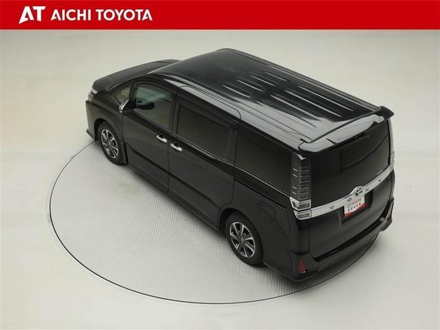 ヴォクシー ＺＳ　煌　地上デジタル　ＴＳＳ　両側パワードア　アイドリングストップ車　パワーウィンド　横滑防止　ＤＶＤ可　盗難防止装置　スマートエントリー　Ｂカメラ　ＡＵＸ　ＬＥＤヘッドライト　メモリーナビ　３列シート　ＡＷ（12枚目）