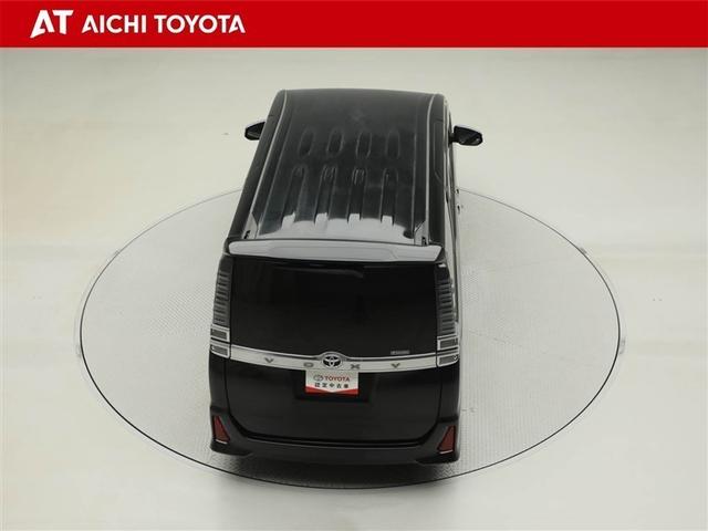 ヴォクシー ＺＳ　煌　地上デジタル　ＴＳＳ　両側パワードア　アイドリングストップ車　パワーウィンド　横滑防止　ＤＶＤ可　盗難防止装置　スマートエントリー　Ｂカメラ　ＡＵＸ　ＬＥＤヘッドライト　メモリーナビ　３列シート　ＡＷ（13枚目）
