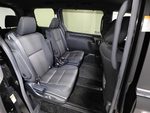 ヴォクシー ＺＳ　煌　地上デジタル　ＴＳＳ　両側パワードア　アイドリングストップ車　パワーウィンド　横滑防止　ＤＶＤ可　盗難防止装置　スマートエントリー　Ｂカメラ　ＡＵＸ　ＬＥＤヘッドライト　メモリーナビ　３列シート　ＡＷ（20枚目）