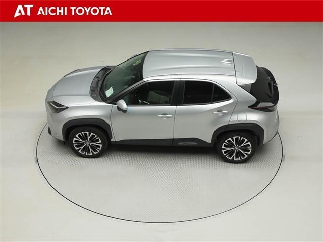 ヤリスクロス ハイブリッドＺ　ドライブレコーダ　インテリジェントキー　アルミホイル　ＬＥＤライト　１オ－ナ－　リアカメラ　クルーズコントロール　横滑り防止システム　ナビＴＶ　メモリーナビゲーション　電動シ－ト　パワステ　キーフリー（11枚目）