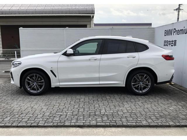 Ｘ４ ｘＤｒｉｖｅ　２０ｄ　Ｍスポーツ　黒革　タイヤ４本新品交換　ドライバーアシストプラス　純正ナビ　全周囲カメラ　アクティブクルーズコントロール　ヘッドアップディスプレイ　ＦＲシートヒーター　ＢＭＷライブコクピットプロ　１９ＡＷ（8枚目）