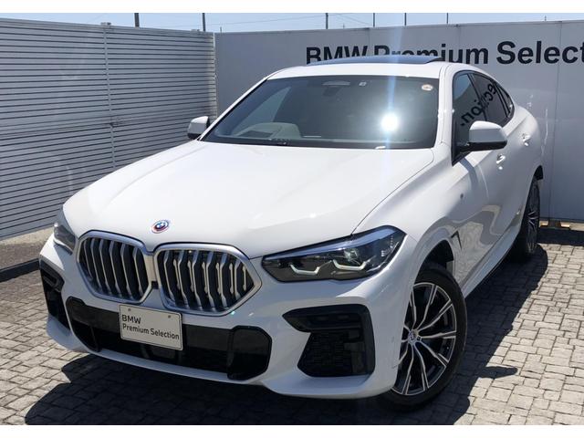 Ｘ６ ｘＤｒｉｖｅ　３５ｄ　Ｍスポーツ　黒革　ｉＤ７　ドライビング・アシスト・プロフェッショナル　パノラマサンルーフ　Ｍ５０周年エンブレム付き　純正ナビ　全周囲カメラ　ＦＲシートヒーター　ＢＭＷライブコクピットプロ　ウッドパネル　２０ＡＷ（74枚目）