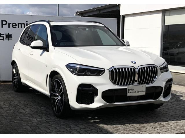 ｘＤｒｉｖｅ　３５ｄ　Ｍスポーツ　コニャック革　パノラマ・サンルーフ　クラフテッド・ガラス・フィニッシュ　ソフトクローズドア　全周囲カメラ　ウッドパネル　３列シート　ＡＣＣ　サンプロテクションガラス　ＦＲシートヒーター　２２ＡＷ(2枚目)