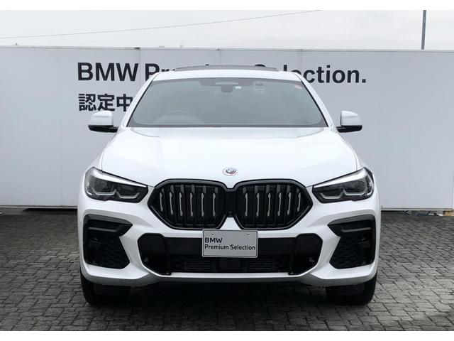 ｘＤｒｉｖｅ　３５ｄ　Ｍスポーツ　センサフィン・コニャックシート　パノラマサンルーフ　ドライビング・アシスト・プロフェッショナル　ＢＭＷ・Ｍ５０周年記念エンブレム　ウッドパネル　ＦＲシートヒータ　ＢＭＷライブコクピットプロ　２１ＡＷ(2枚目)