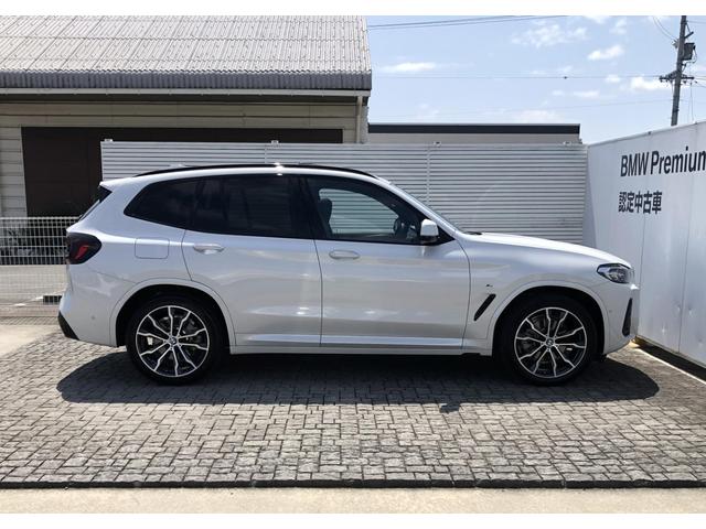 Ｘ３ ｘＤｒｉｖｅ　２０ｄ　ブルーパフォマンスＭスポーツＰ　黒革　ドライビング・アシスト・プロフェッショナル　パノラマＳＲ　全周囲カメラ　ＦＲシートヒーター　ステアリングヒーター　ウッドパネル　ハーマンカードンサウンド　電動リアゲート　フルセグ　２０ＡＷ（7枚目）