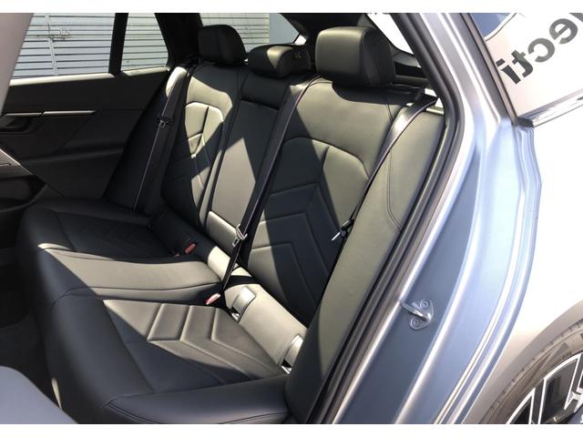 5シリーズ 523d xDriveツーリング Mスポーツ デモカー ヴェカンザ・ブラックシート パノラマサンルーフ 全周囲カメラ アクティブクルーズコントロール ウッドパネル ハーマンカードン 電動Rゲート リアプライバシーガラス FRシートヒータ 20AW(13枚目)