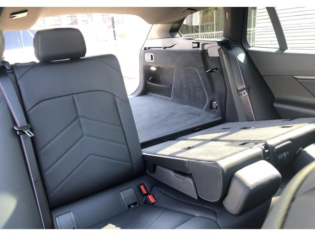 5シリーズ 523d xDriveツーリング Mスポーツ デモカー ヴェカンザ・ブラックシート パノラマサンルーフ 全周囲カメラ アクティブクルーズコントロール ウッドパネル ハーマンカードン 電動Rゲート リアプライバシーガラス FRシートヒータ 20AW(60枚目)