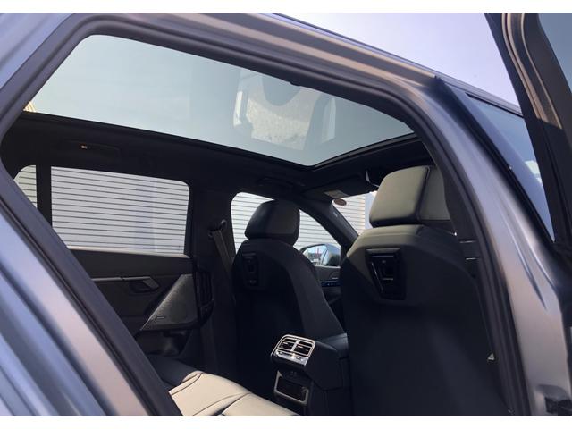 5シリーズ 523d xDriveツーリング Mスポーツ デモカー ヴェカンザ・ブラックシート パノラマサンルーフ 全周囲カメラ アクティブクルーズコントロール ウッドパネル ハーマンカードン 電動Rゲート リアプライバシーガラス FRシートヒータ 20AW(62枚目)