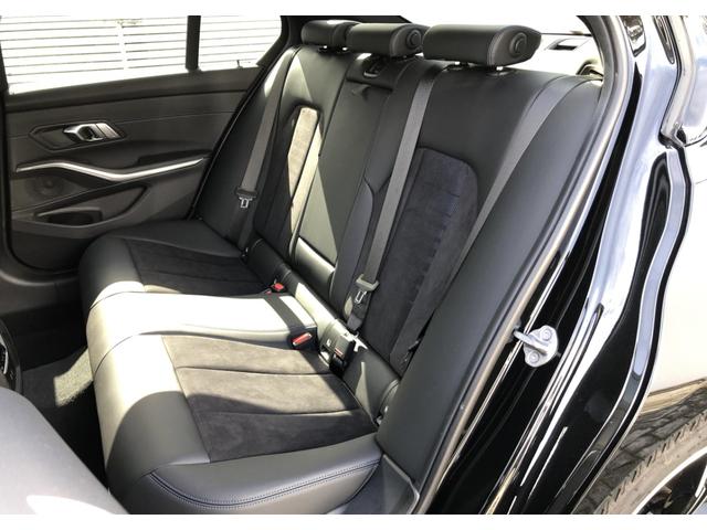 3シリーズ 320d xDrive Mスポーツ LCI バックカメラ 前後PDC アクティブクルーズコントロール Fシートヒーター BMW・M50周年記念エンブレム 電動リアゲート アダプティブLEDヘッドライト リアプライバシーガラス 18AW(13枚目)