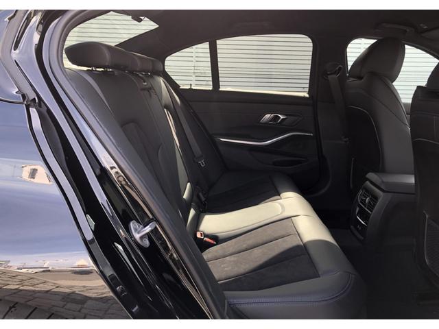 3シリーズ 320d xDrive Mスポーツ LCI バックカメラ 前後PDC アクティブクルーズコントロール Fシートヒーター BMW・M50周年記念エンブレム 電動リアゲート アダプティブLEDヘッドライト リアプライバシーガラス 18AW(43枚目)