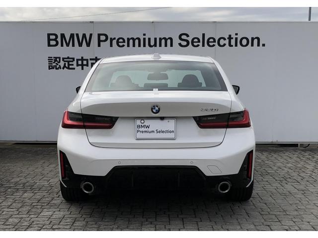 ＢＭＷ専門のメカニックが１００項目にも上る点検整備を徹底的に実施！ご納車後も全国の正規ディーラーで受けられる保証が付いております。ＭｉｅＣｈｕｏＢＭＷでは、保障費用は車両本体価格に含まれます！