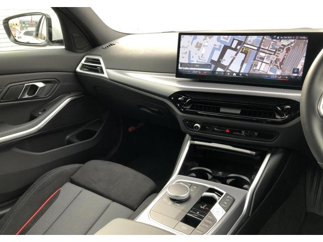 洗練されたデザインは、こだわりの素材で機能的に造りこまれており、且つシンプルなインテリアです。飽きのこないデザインで長くご愛用いただけます。